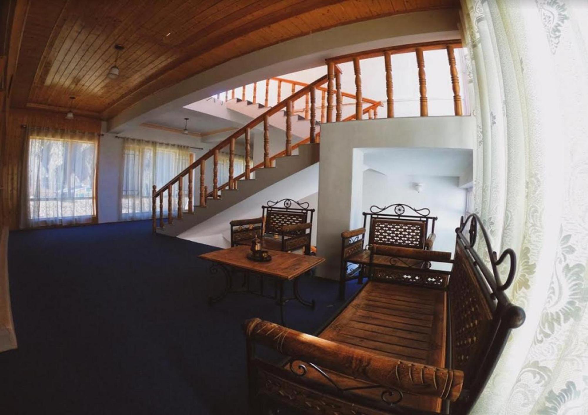 Hotel The Nun-Kun Residency Kargil Exterior foto