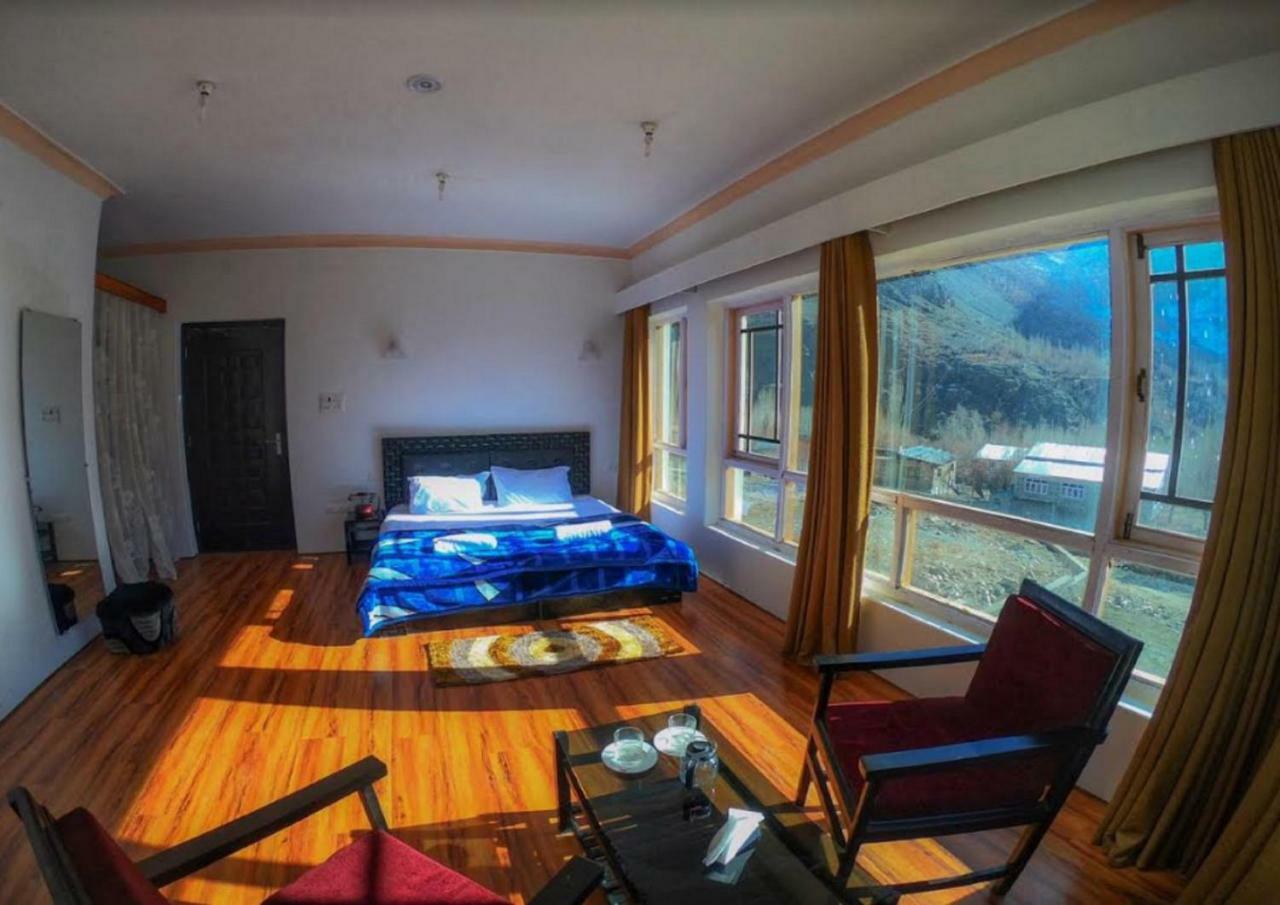 Hotel The Nun-Kun Residency Kargil Exterior foto